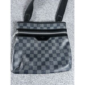 Louis Vuitton Thomas, Damier Graphite Crossbody Bag